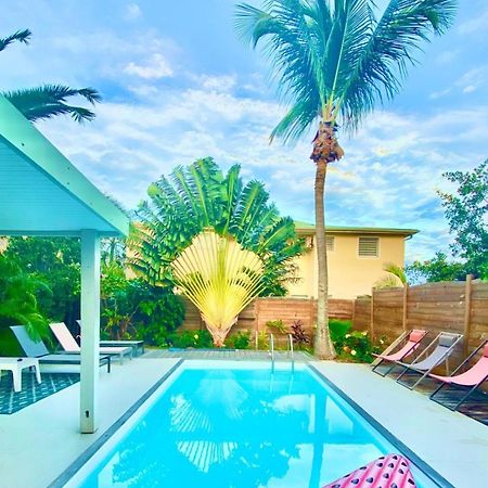 Villa Magellan, Walkable Orient Bay Beach, Private Pool Exterior photo